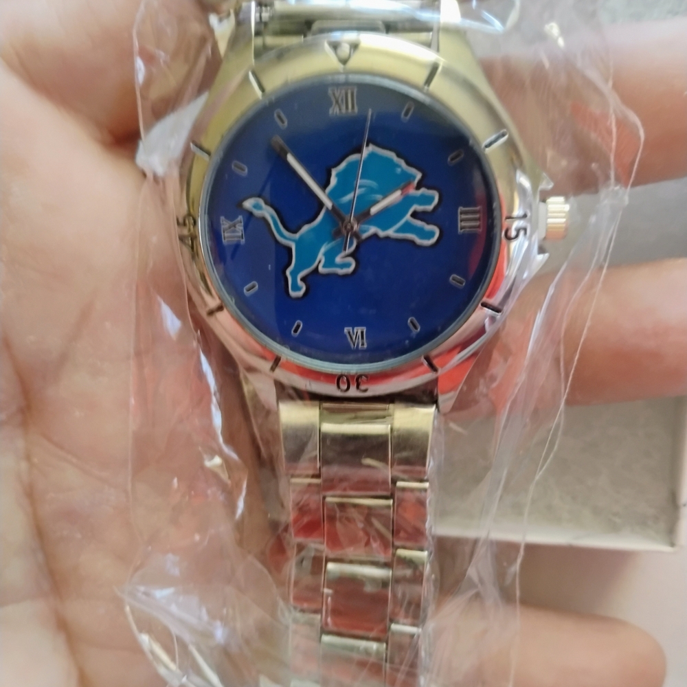 Detroit Lions Stainless Steel Logo Watch - Blue Dial - Brand New Sealed